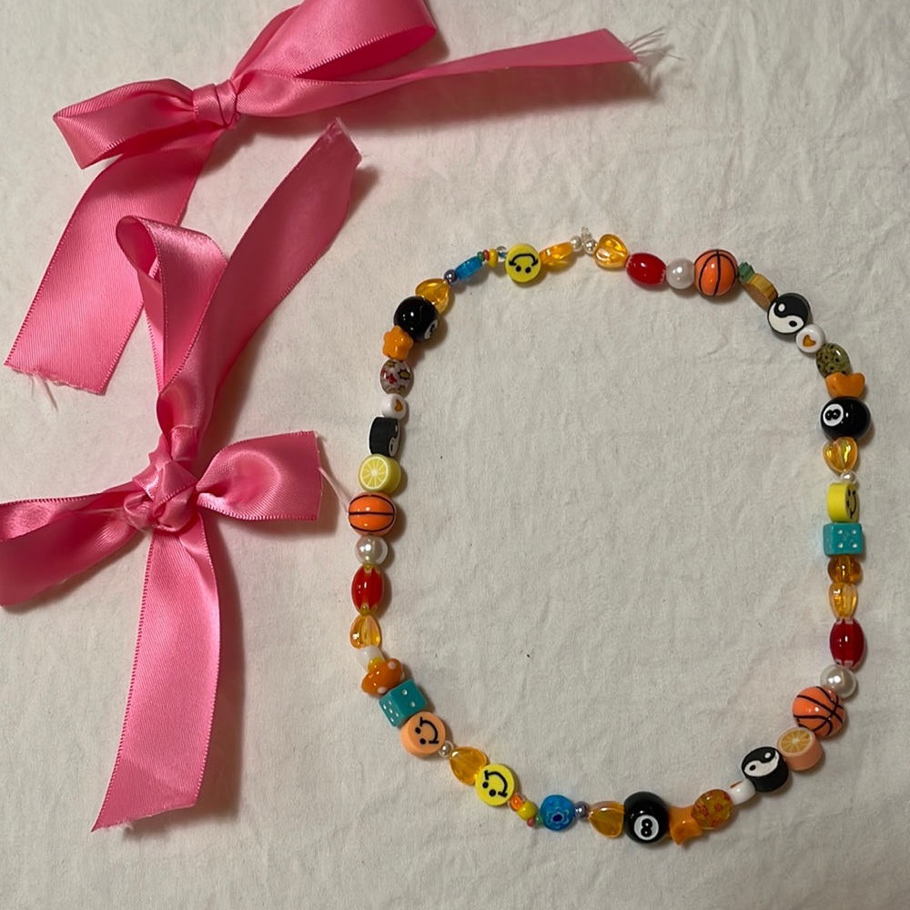 Custom stretchy necklace